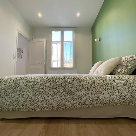 アパート Luxueux Renove Avec Balcon & Garage トロワ